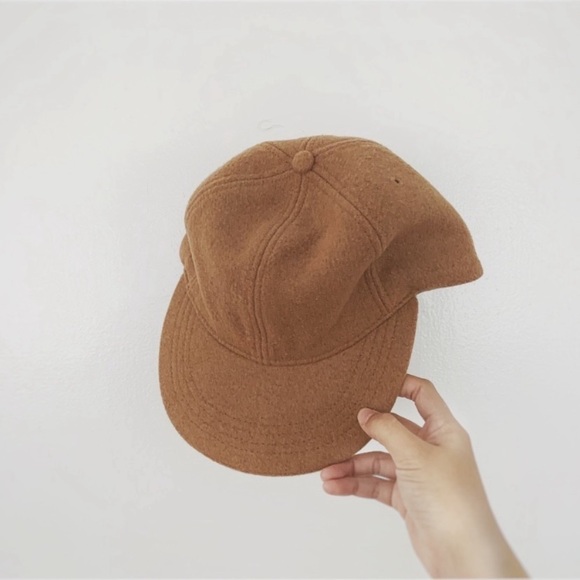 Urban Outfitters Accessories - UO caramel hat